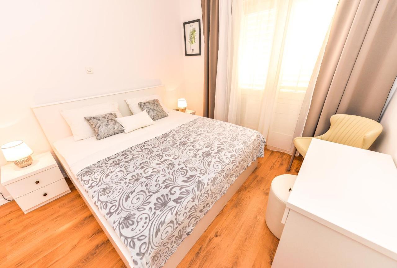 Apartments Ankica Novalja Exterior photo